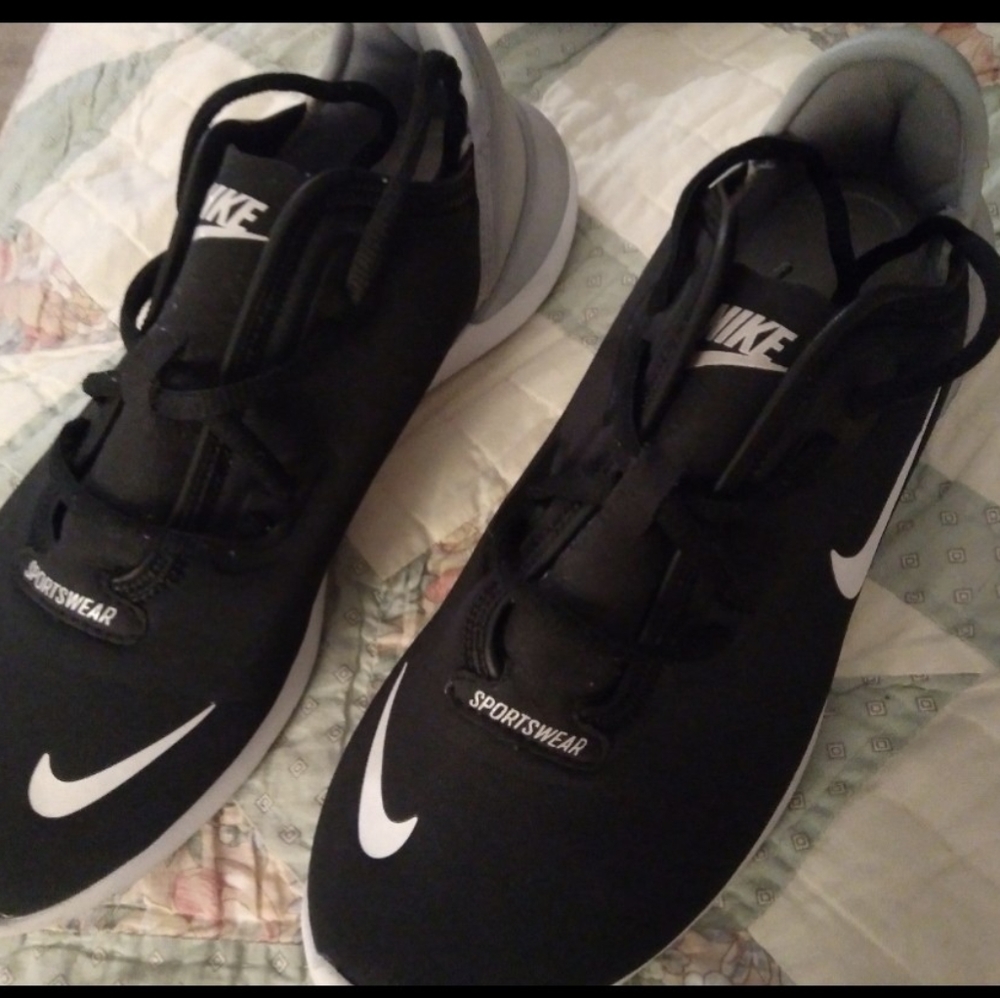 Women nikes